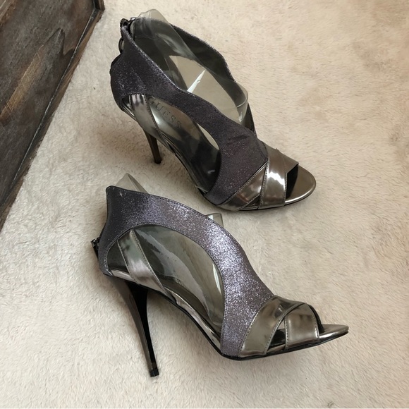 NEW Guess Gunmetal Silver Metallic Shimmering High Heel Peep Toe Stiletto Heels - Picture 13 of 16